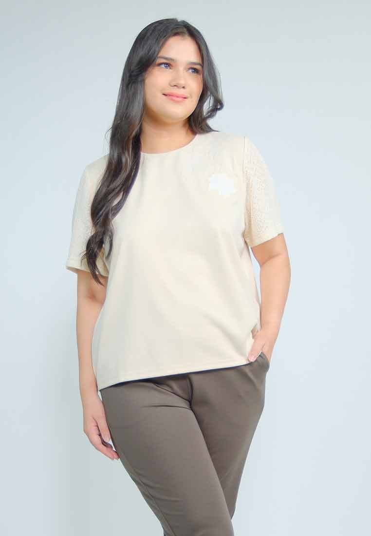 Milly Plus Size Haidie Knit Top with Flower Embroidery