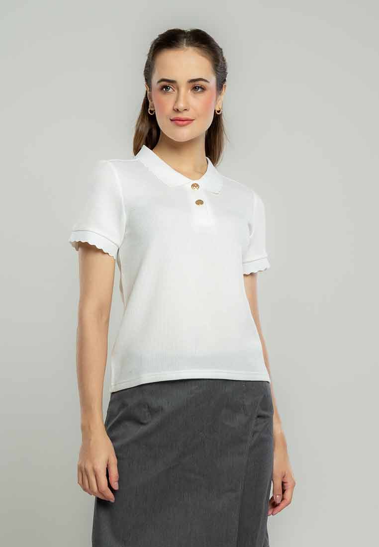 Raya Scalloped Collared Knit Top with Button Opening
