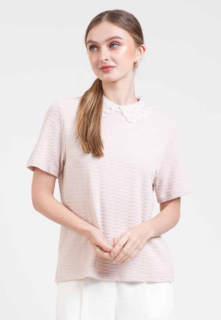 Olivia Scalloped Collared Knit Top