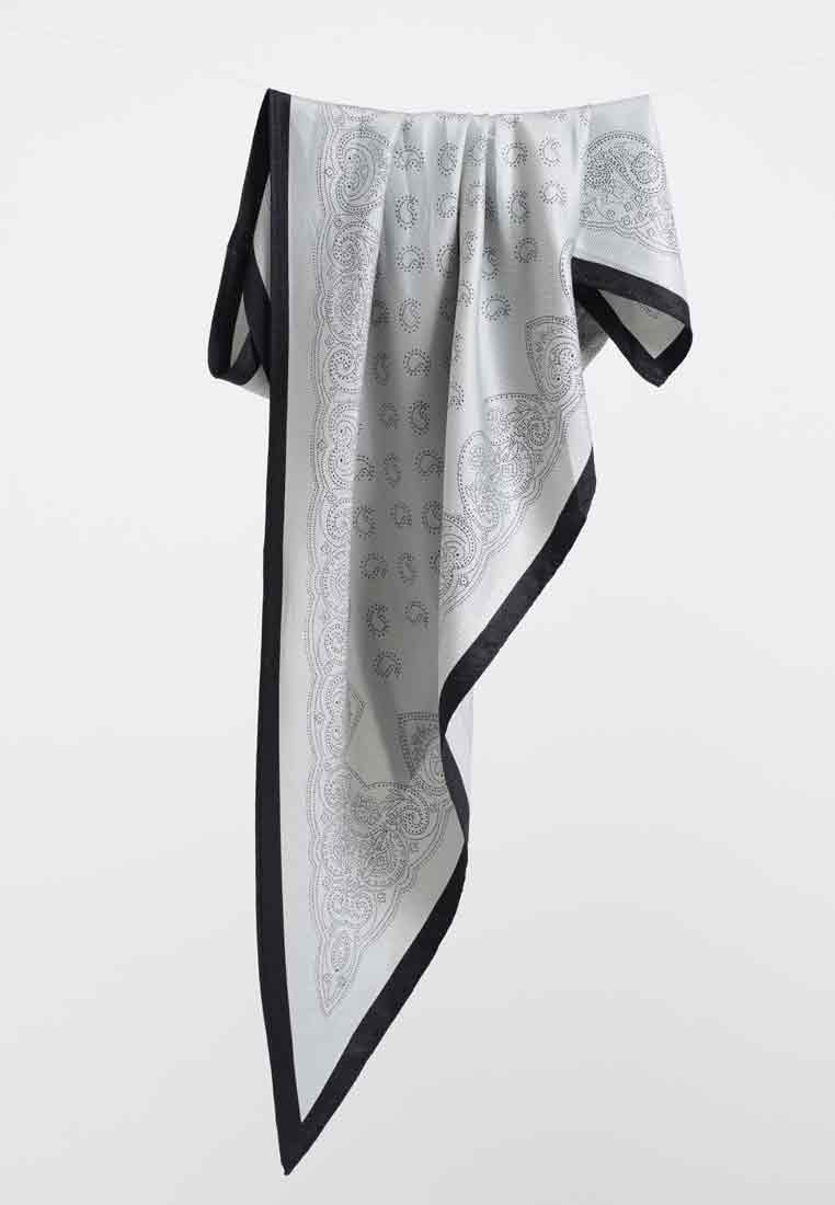 Paisley Print Triangle Scarf