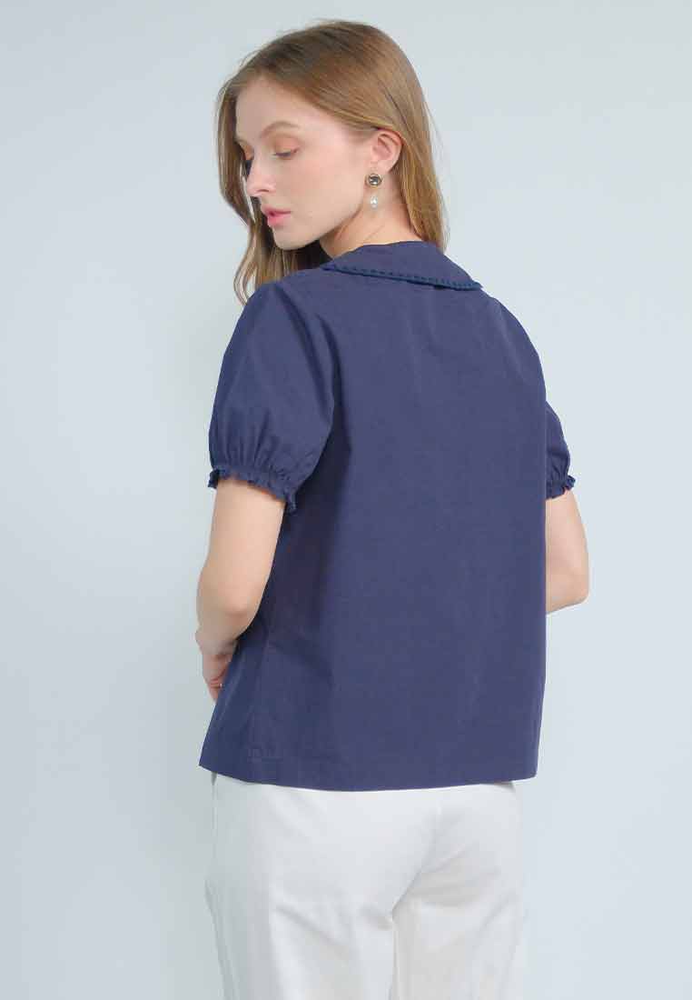 Calisette Short Sleeves Top with Embroidered Collar and Gartered Sleeves