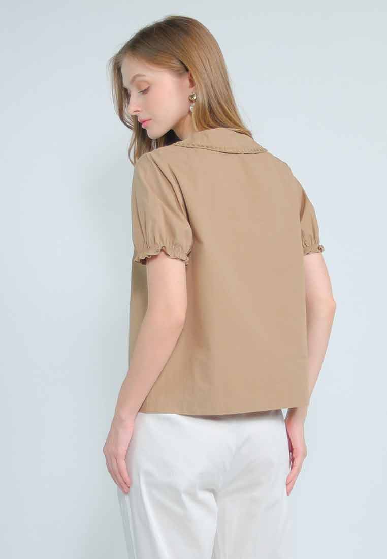 Calisette Short Sleeves Top with Embroidered Collar and Gartered Sleeves'