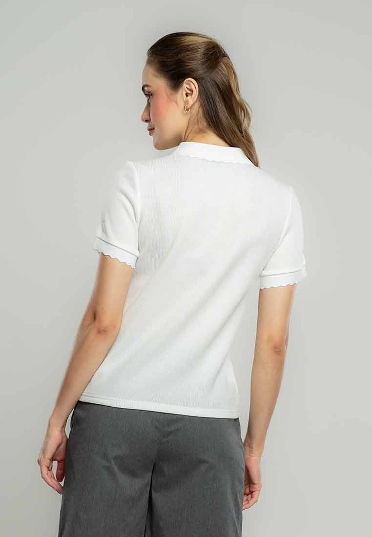Raya Scalloped Collared Knit Top with Button Opening