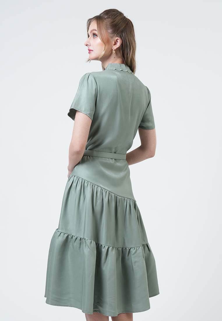 Aztrid Scallop Collar Tiered Midi Dress