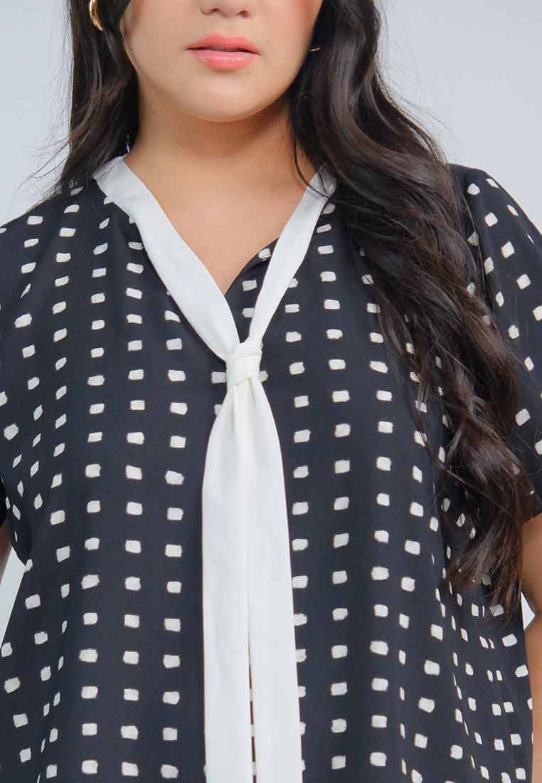 Milly Plus Size Mabel Geometric Print with Ribbon Collar Detail