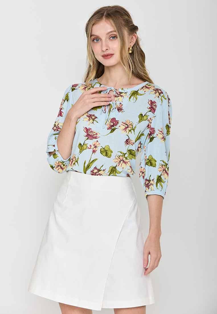 Yara Quarter Sleeves Top in Floral Print