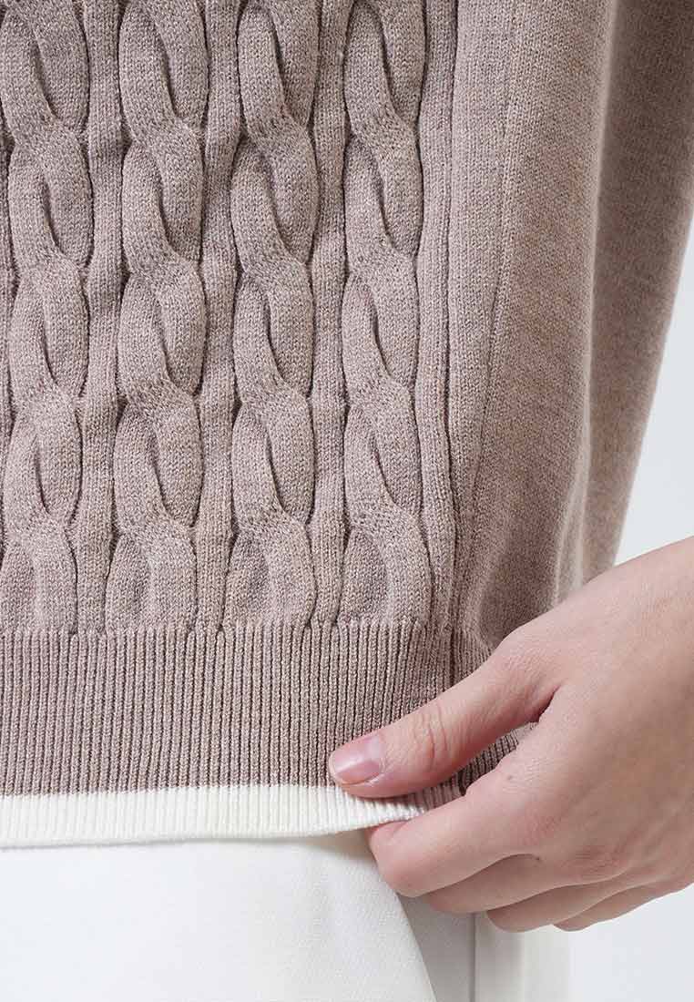 Clarisse Contrast Tipped Knit Top