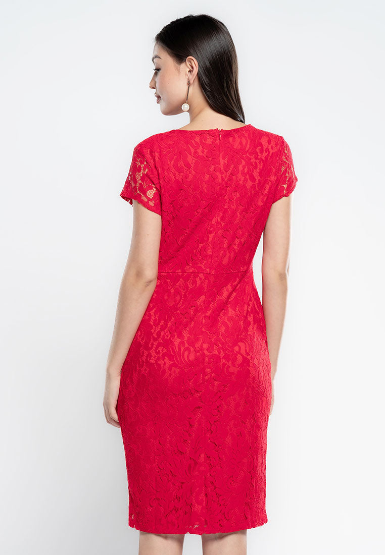 Paper dolls 2025 red lace dress