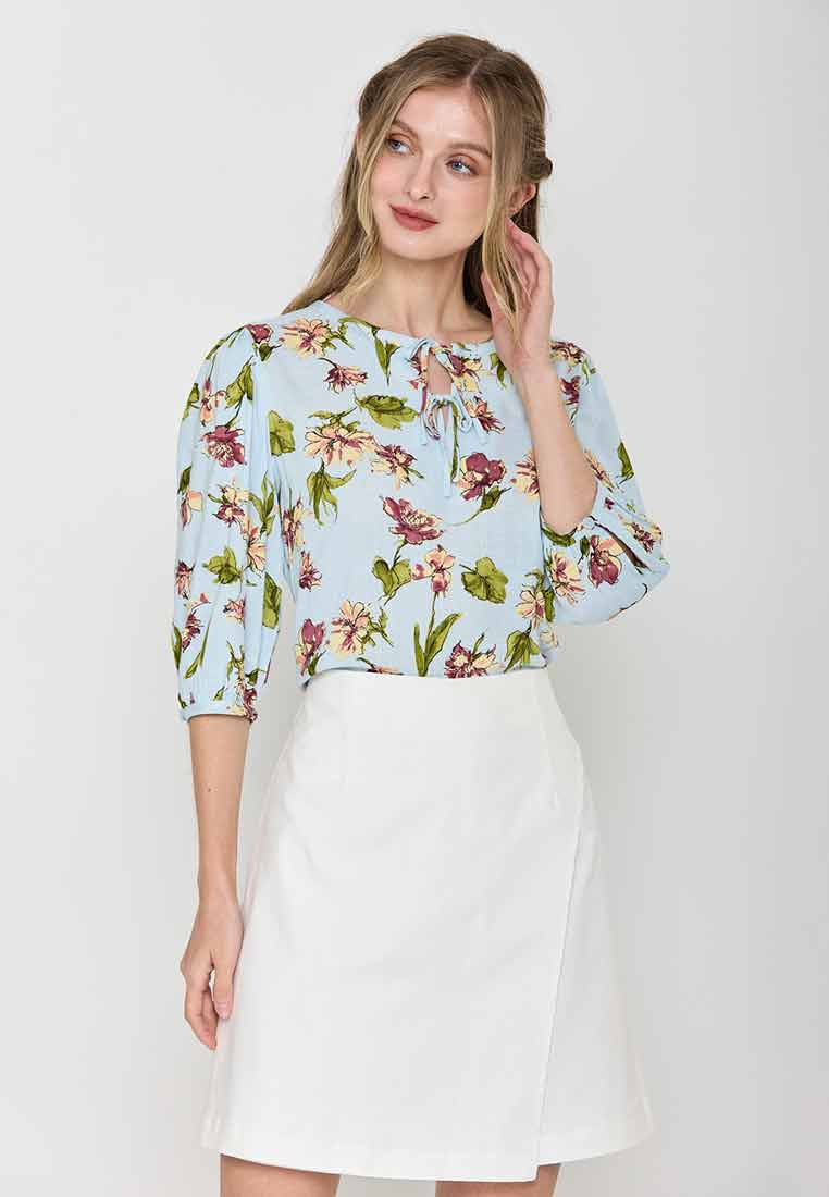 Yara Quarter Sleeves Top in Floral Print