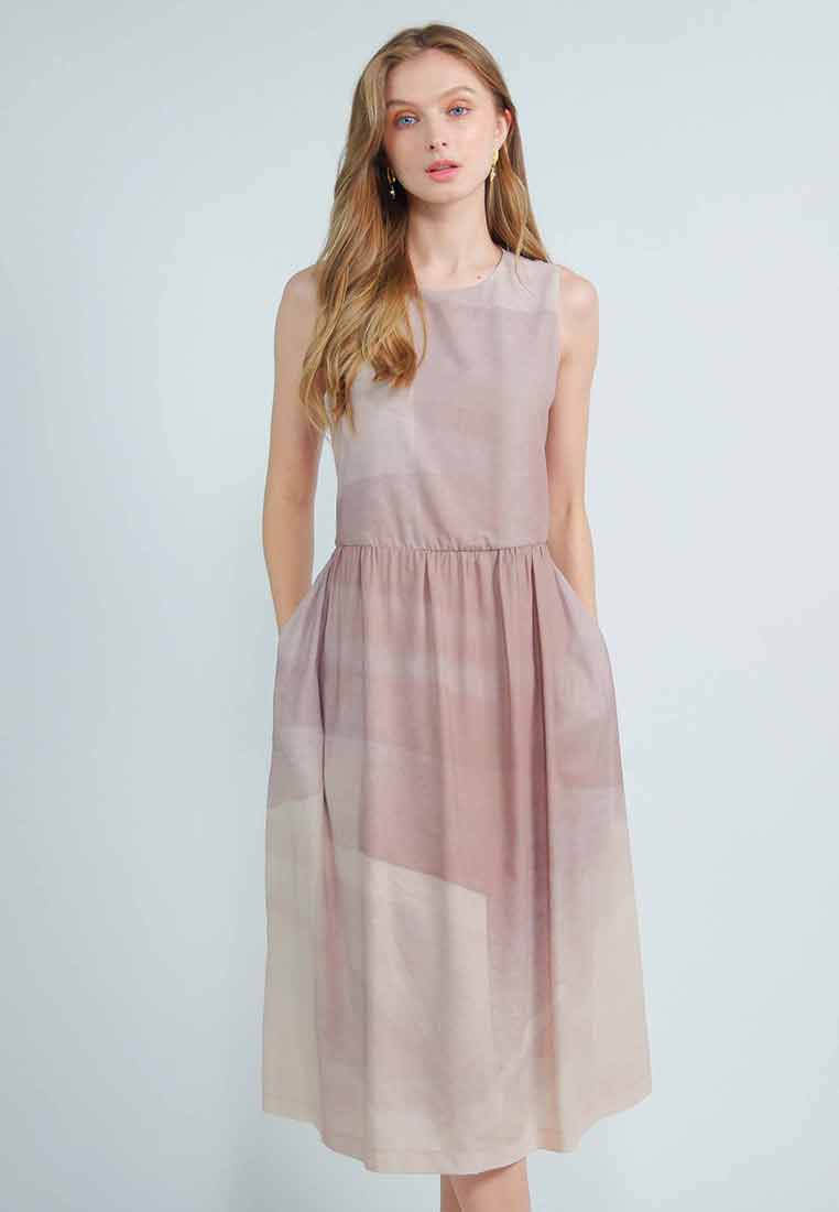 Solviennne Sleeveless Dress in Abstract Print