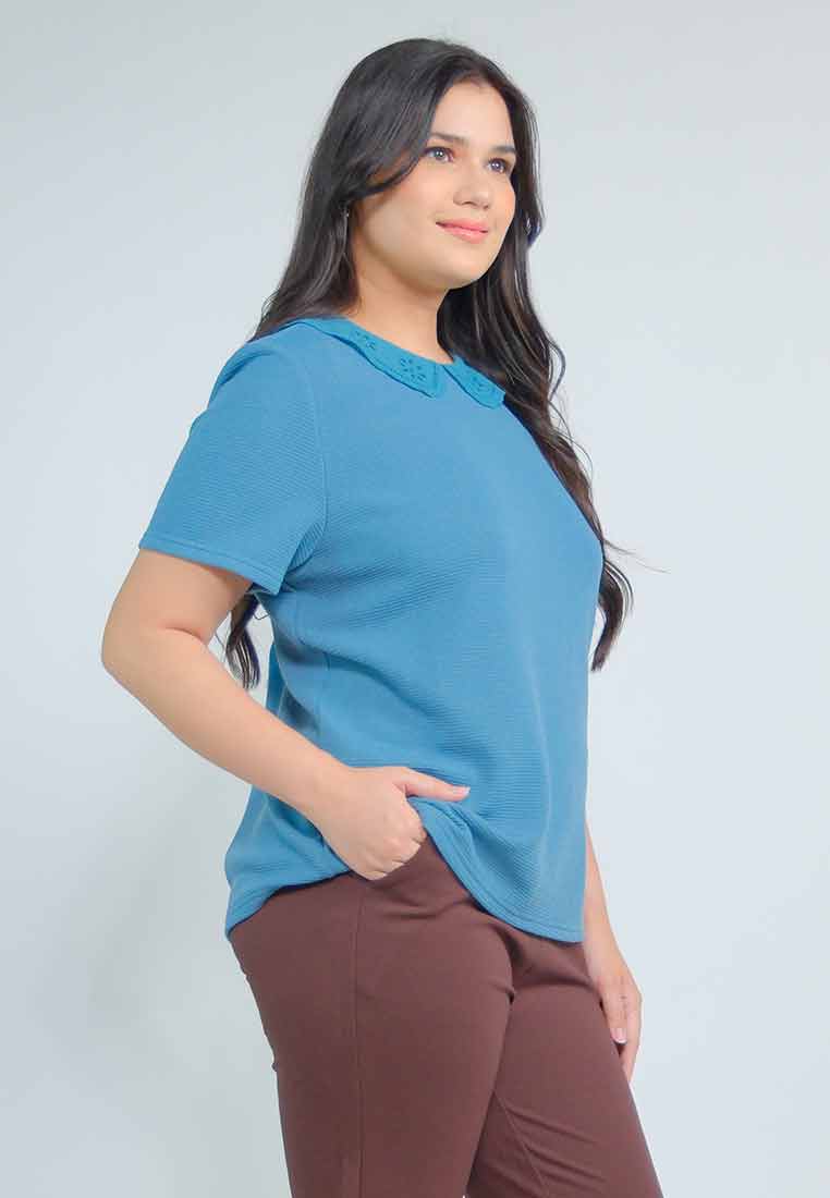 Milly Plus Size Remi Textured Knit Top with Eyelet Collar