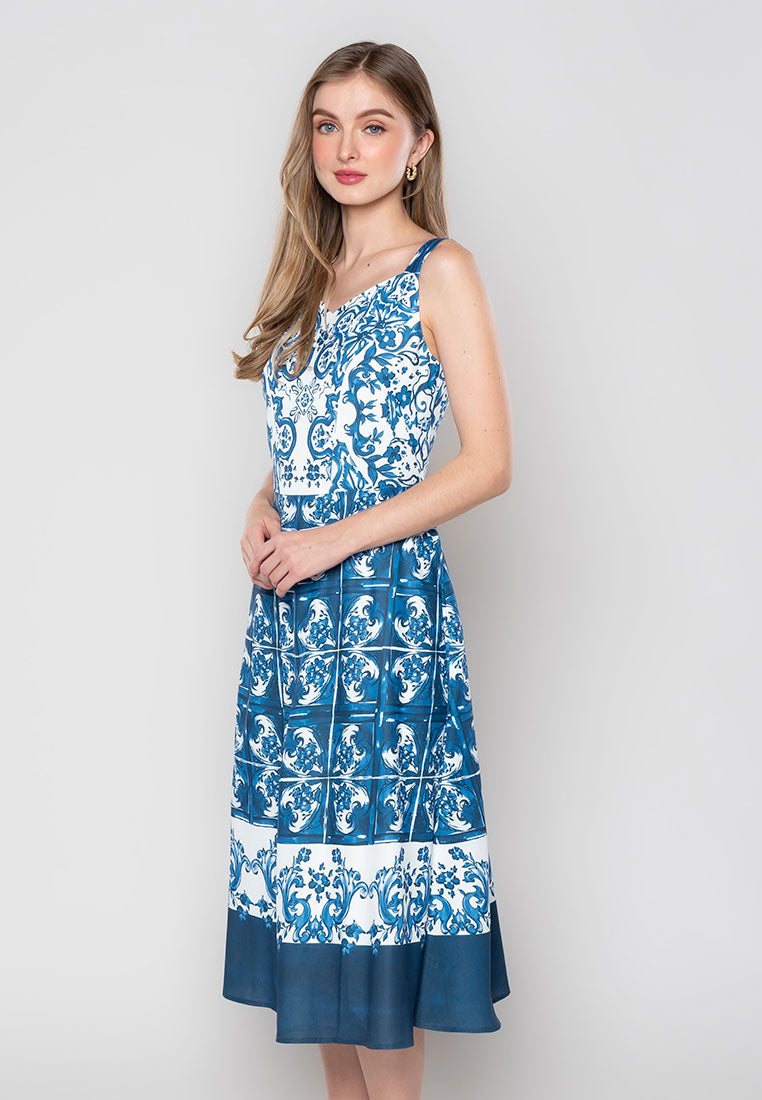 Remmhie Sleeveless Dress in Damask Print