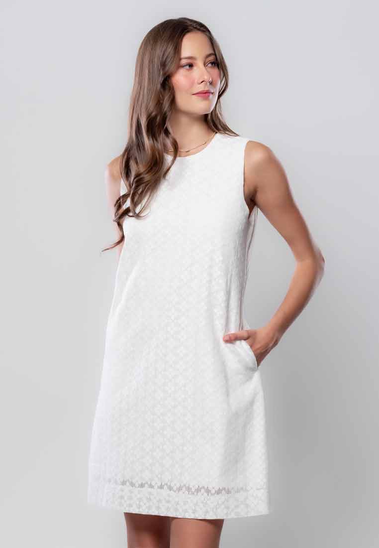 Soreille Sleeveless Lace Dress with Rounded Neckline