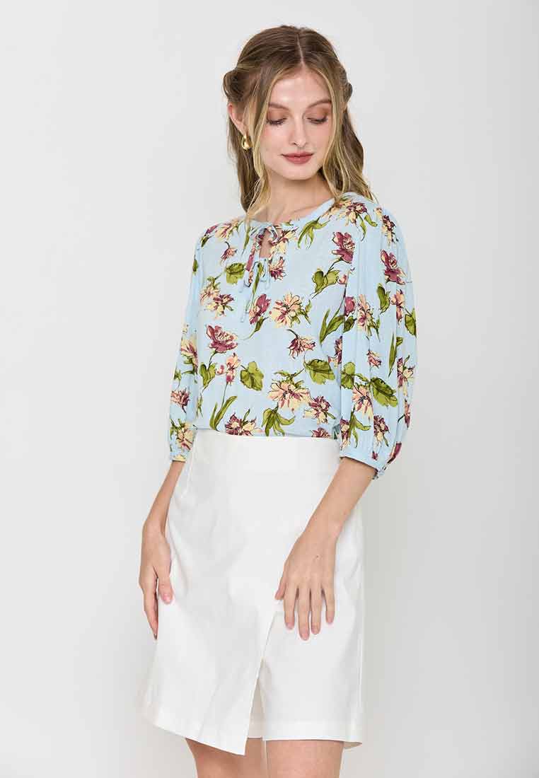 Yara Quarter Sleeves Top in Floral Print
