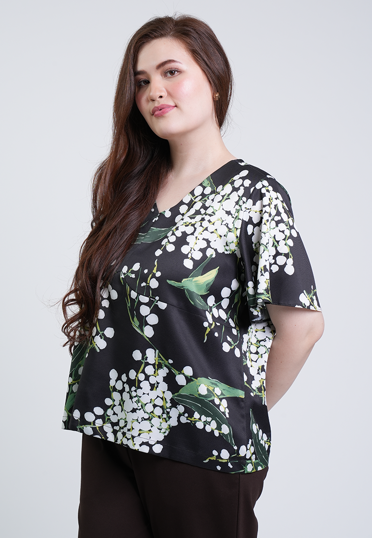 Milly Plus Size Cleah V-Neck Floral Top with Flowy Sleeves