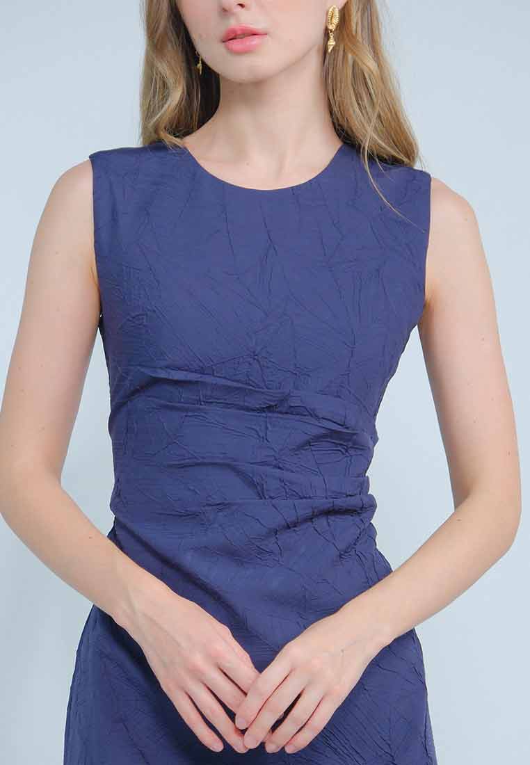 Aurenya Textured Sleeveless Dress with Pleated Waist Detail