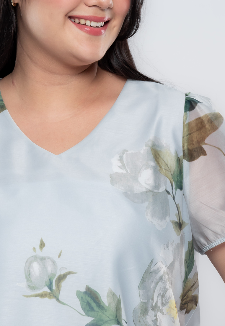 Milly Plus Size Cianna V-neck Floral Top with Gartered sleeves