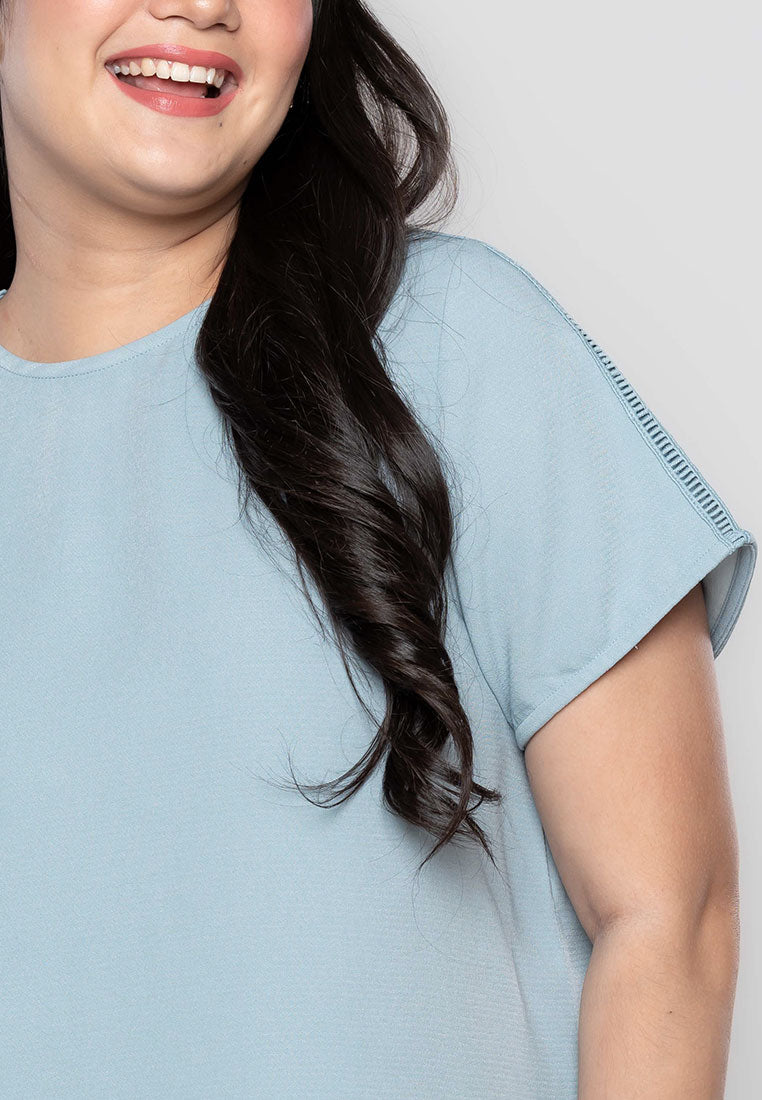 Milly Plus Size Estell Short Sleeve Top with Lace Trimming