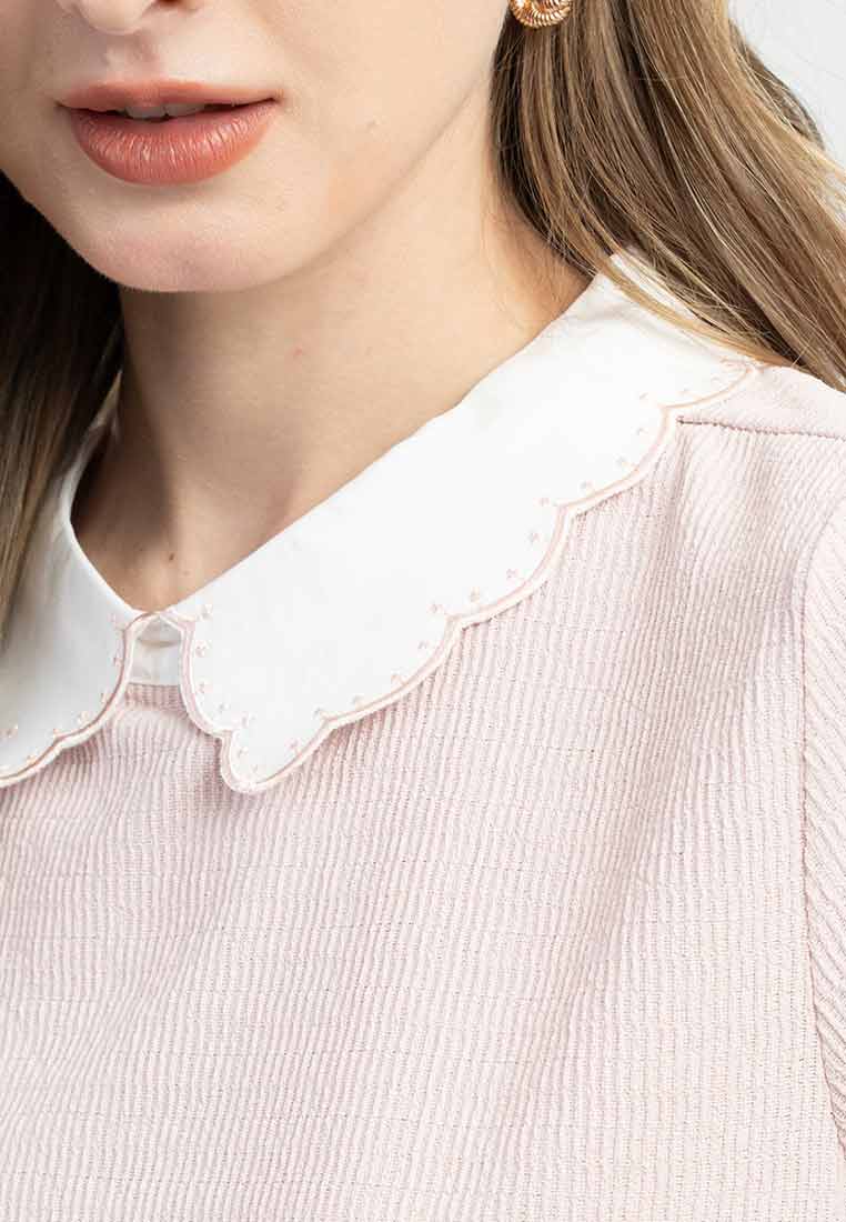 Riva Embroidered Scallop Collar Ribbed Top