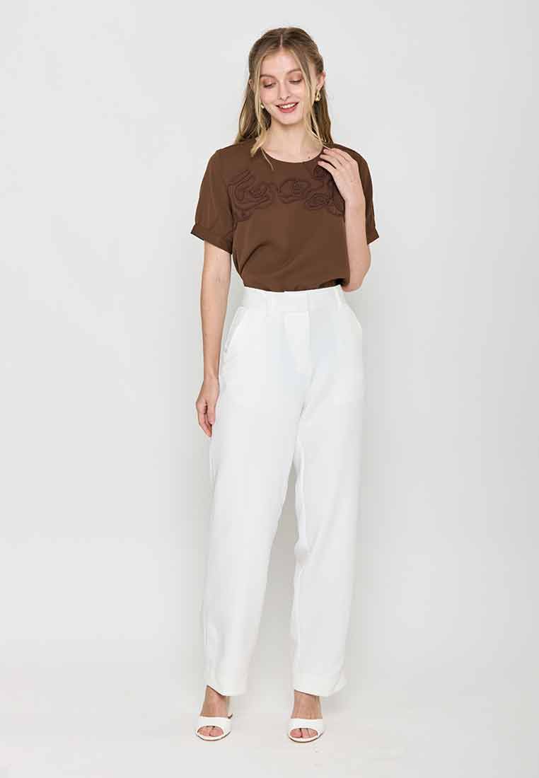 Eliza Jane Relaxed Fit Pants with Belt Loop