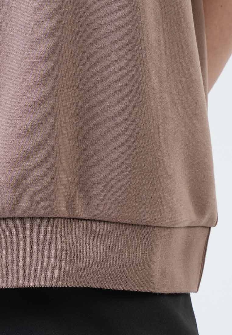 Gwenneth Petal-Edge Collared Knit Top