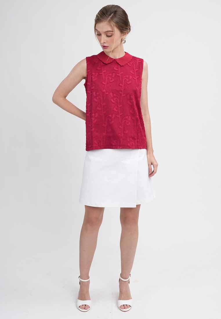Clara Sleeveless Scalloped Collar Blouse