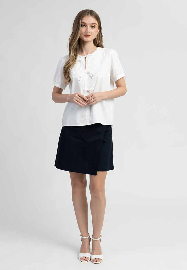 Elia Bow Front Top with Puff Short Sleeves